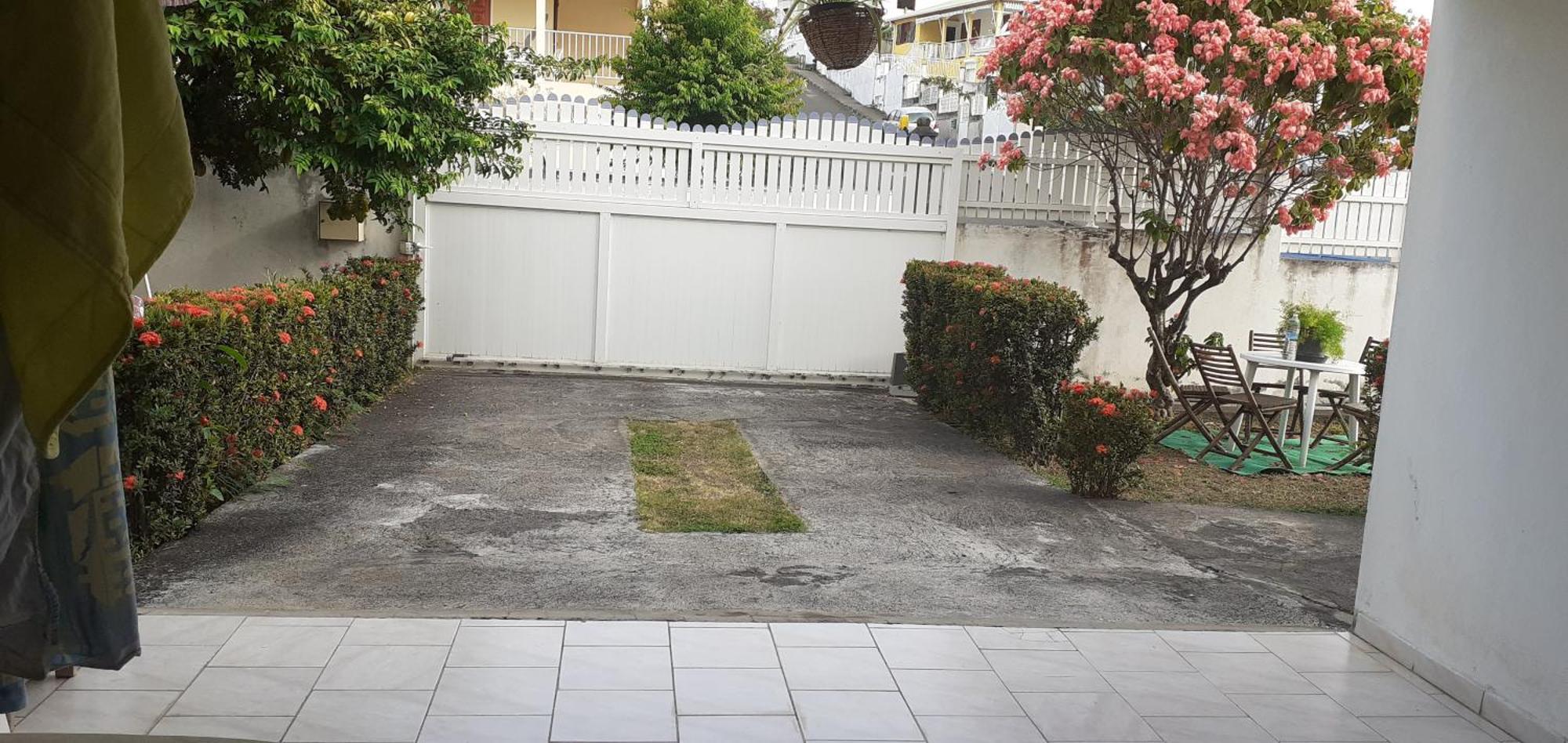 Le P'Tit Nid Cocodydy Apartment Baillif Luaran gambar