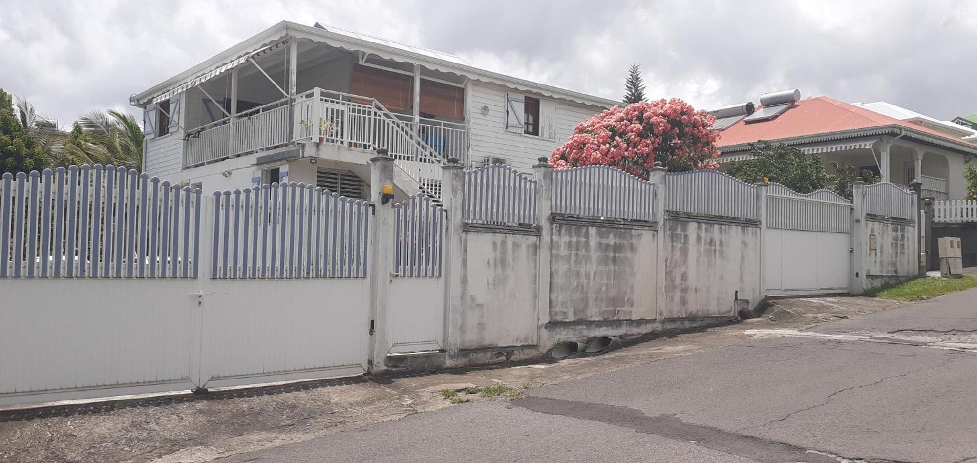 Le P'Tit Nid Cocodydy Apartment Baillif Luaran gambar